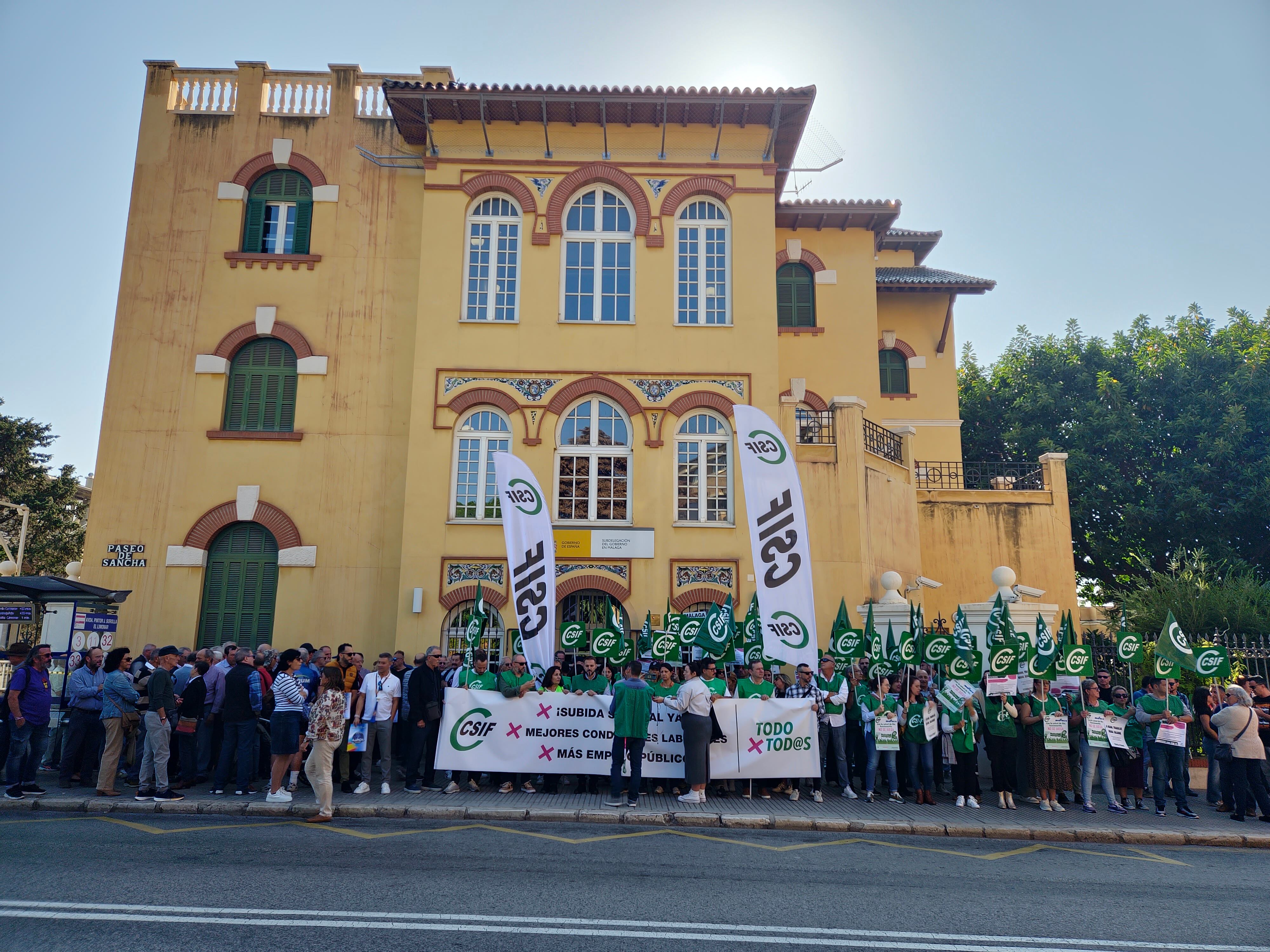 Momento de la concentración convocada en Málaga