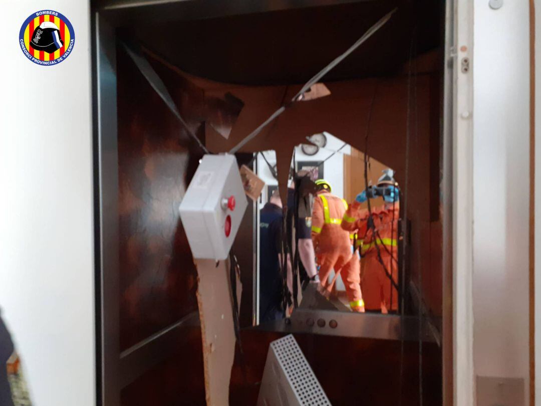 Ascensor desplomado en una casa de Benirredrà