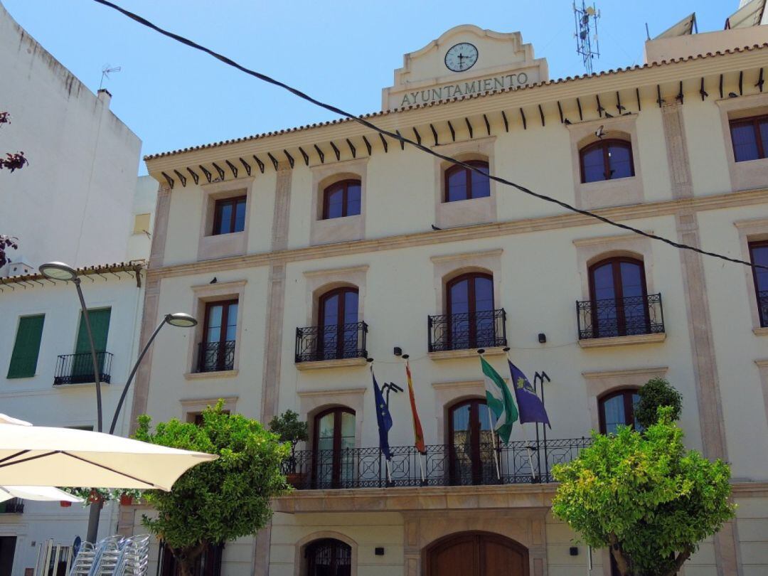 Fachada del Ayuntamiento de Coín (Málaga)