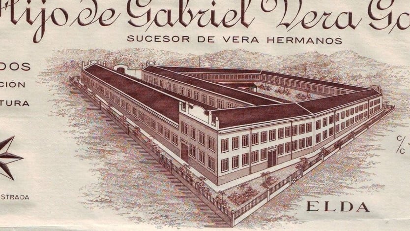 Fachada en la actual calle Elia Barceló, esquina con Antonino Vera, en Elda.