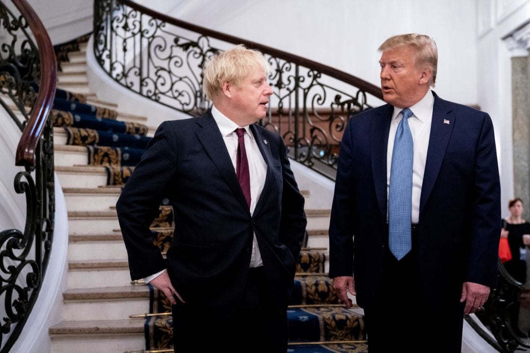 Donald Trump con el primer ministro británico Boris Johnson durante una reunión bilateral en el G7 celebrado en Biarritz