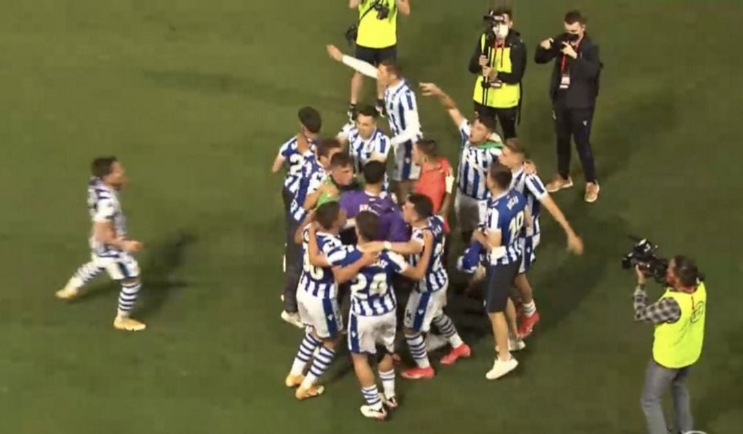 Los jugadores del Sanse celebran su ascenso a Segunda