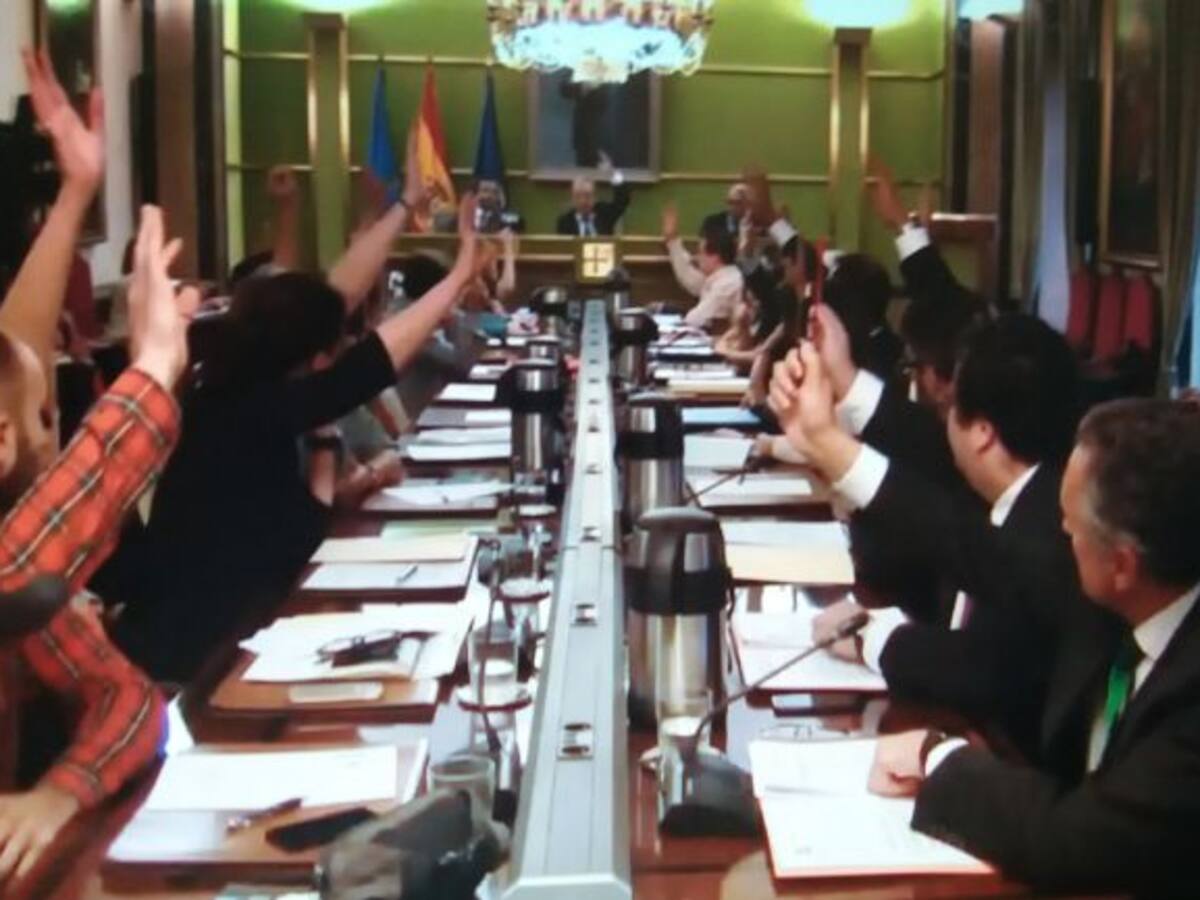 Los concejales de Oviedo solo cobrarán dietas por los plenos ordinarios