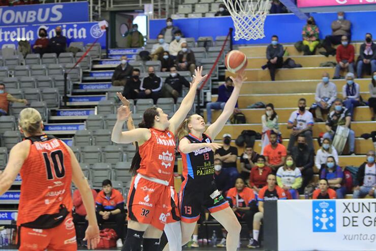 El conjunto berciano cede ante el Ensino en un mal partido