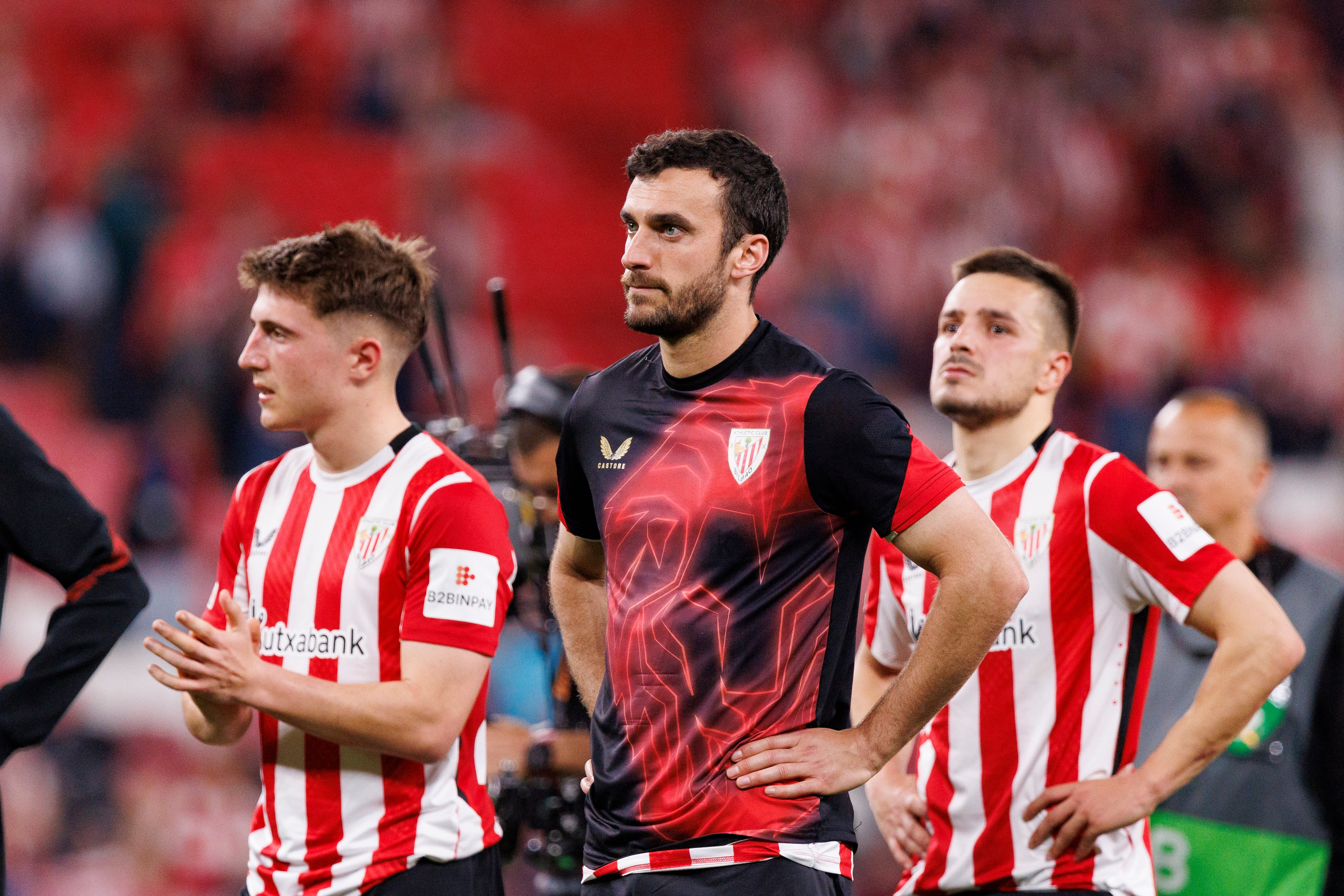 Iñigo Lekue tras la derrota frente al Manchester United.