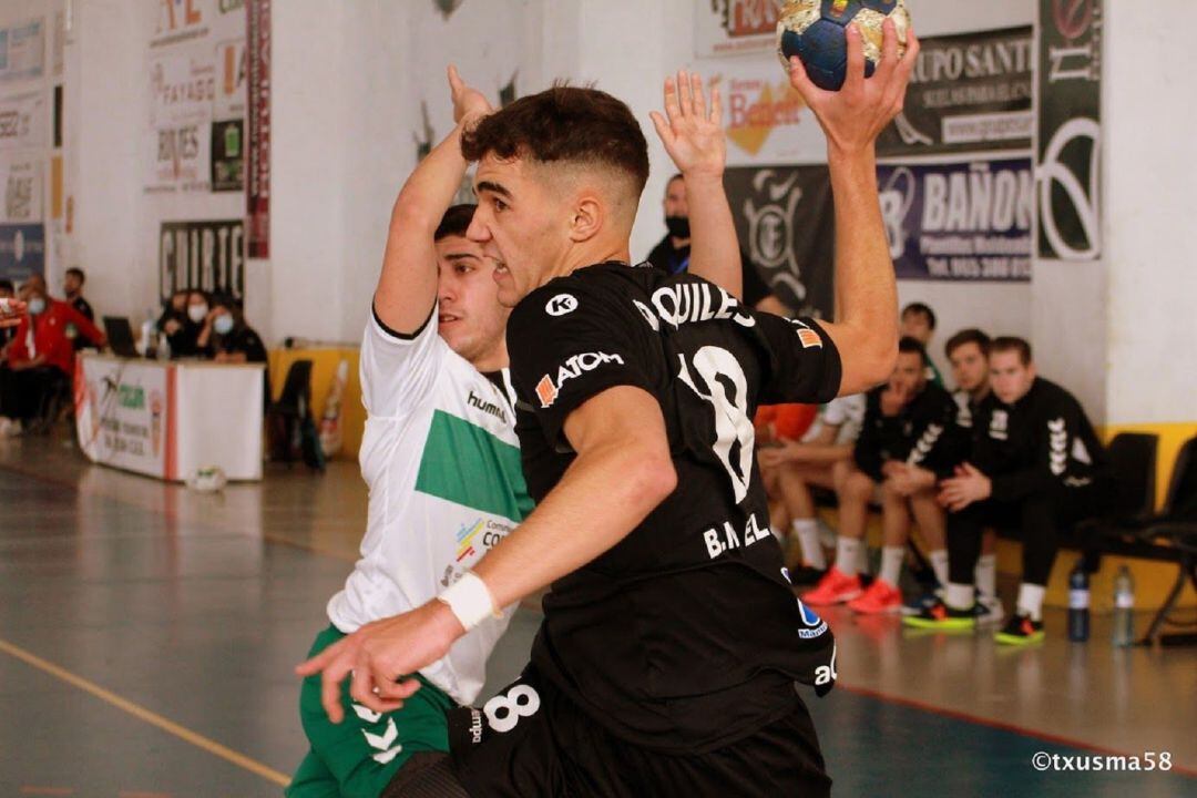 El Elda - C.E.E. busca su primera victoria como visitante esta temporada