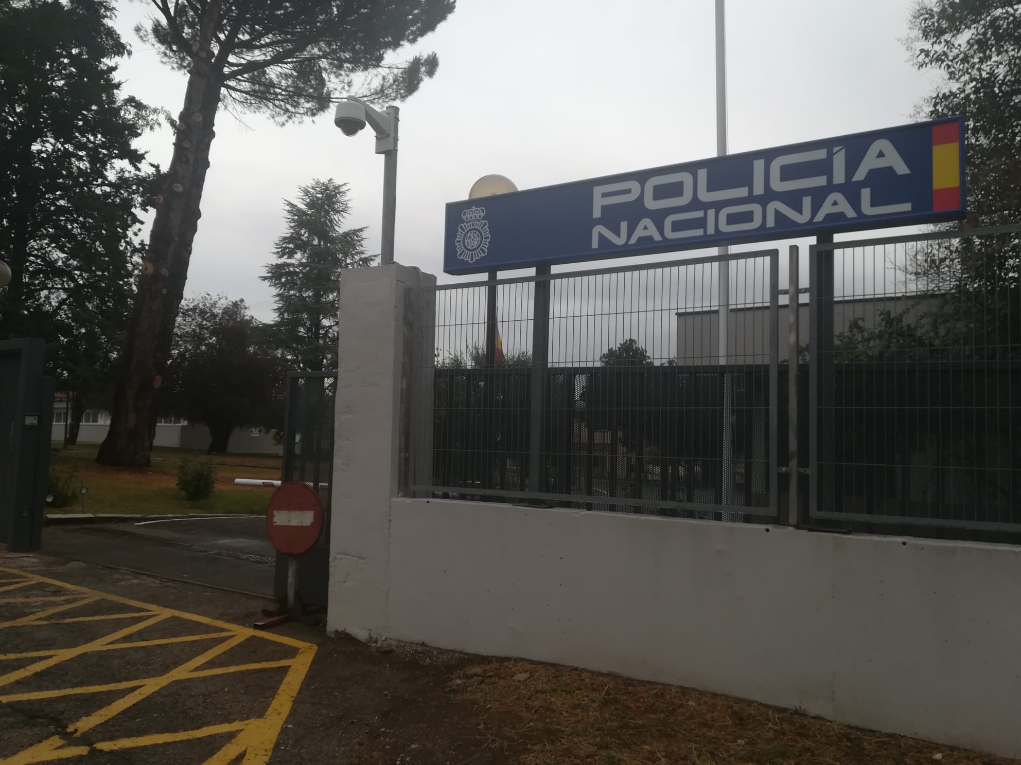 Entrada de la Comisaría de la Policía Nacional en Aranda