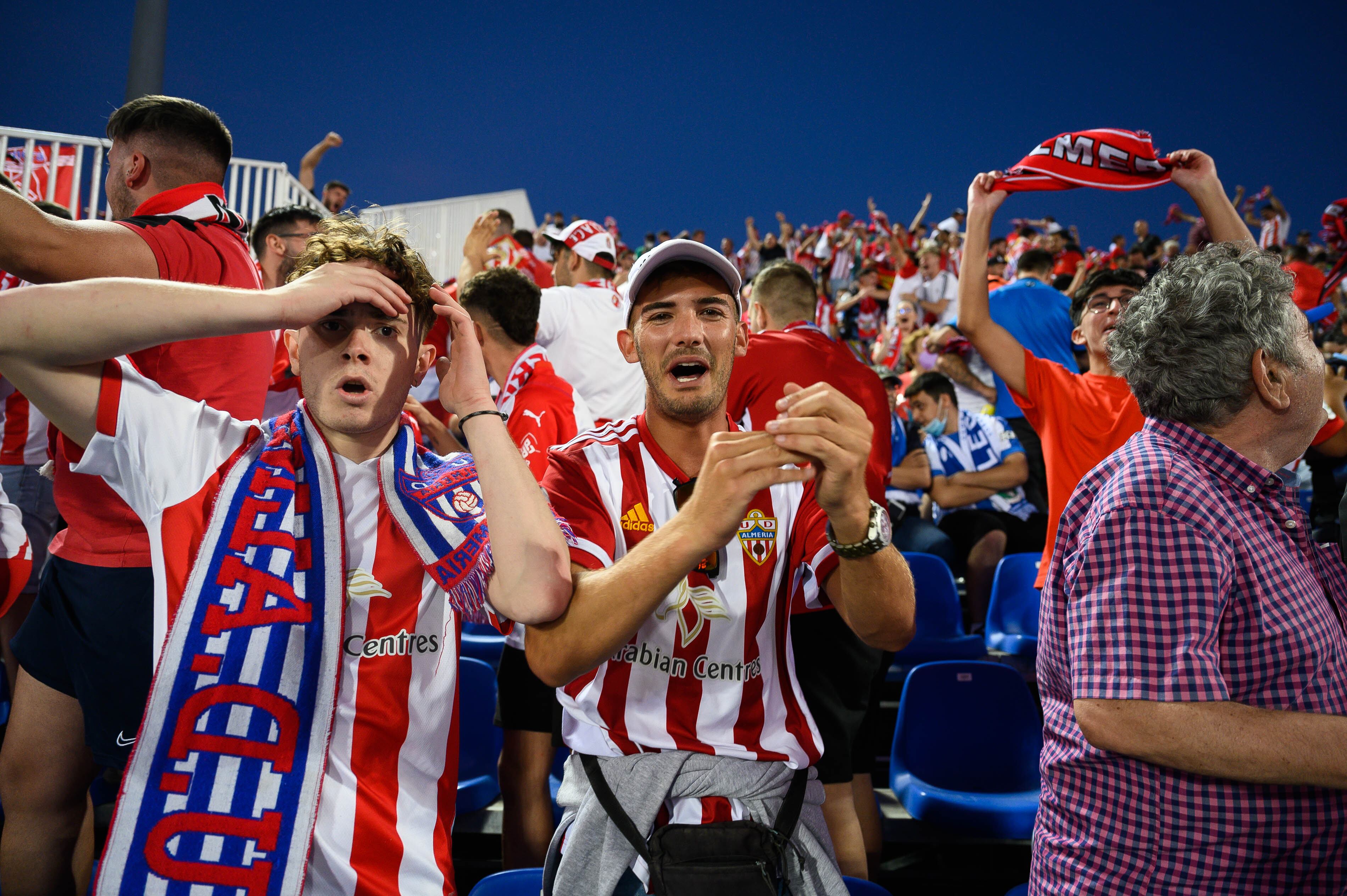 La fiesta del ascenso del UD Almería fue muy sufrida.