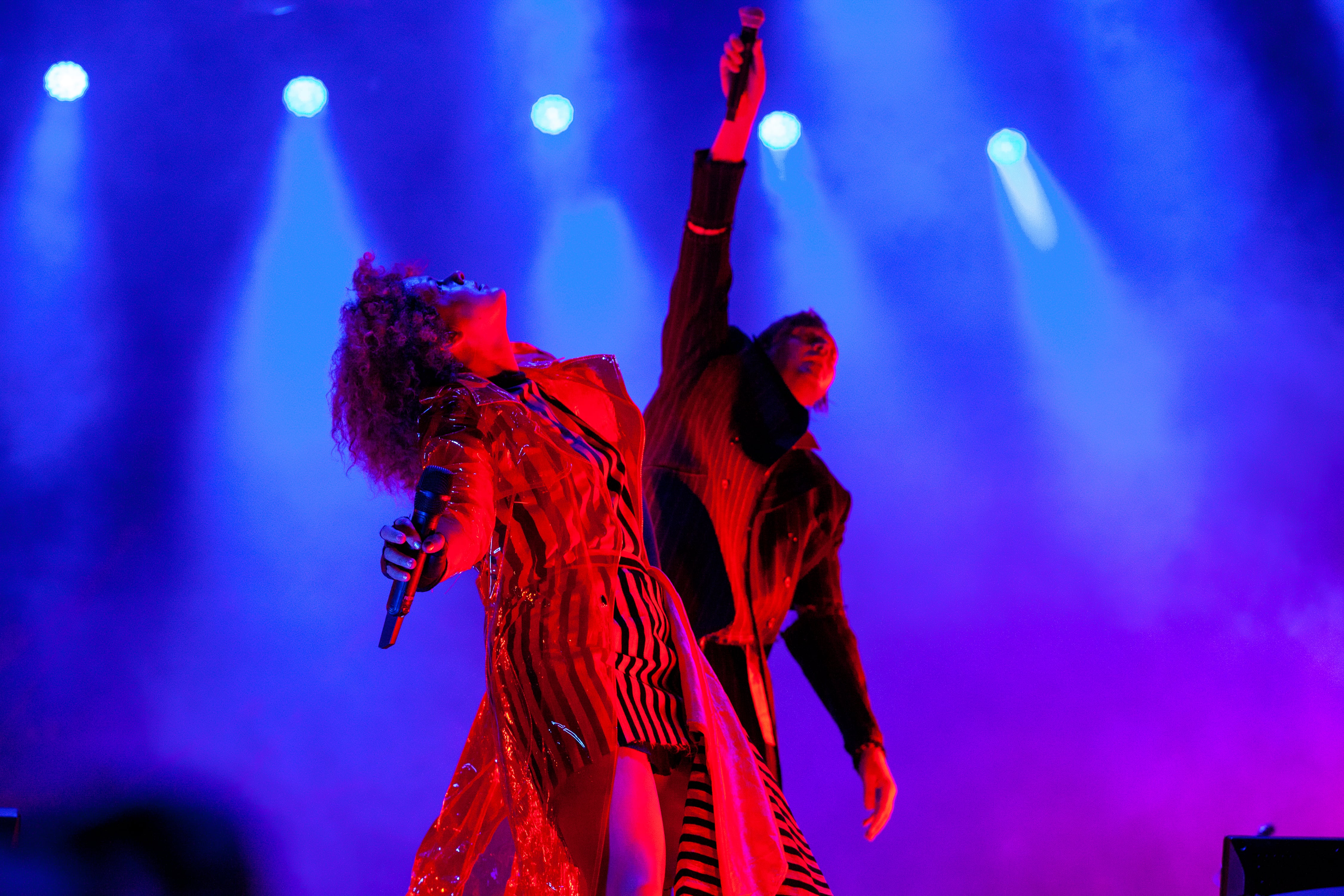 Regine Chassagne y Win Butler de Arcade Fire, en el Cala Mijas 2023.