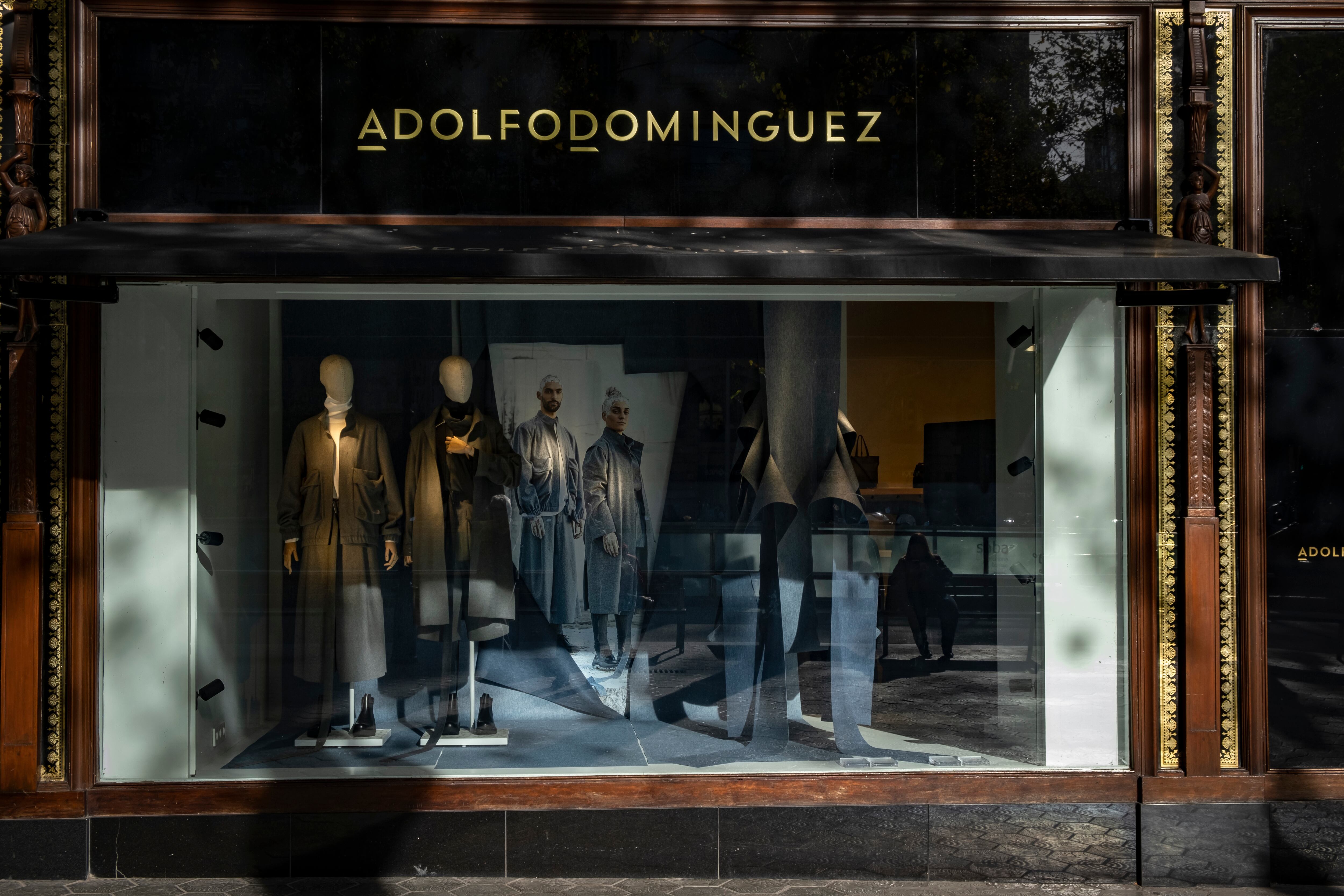 Una tienda Adolfo Domínguez
Paco Freire/SOPA Images/LightRocket via Getty Images