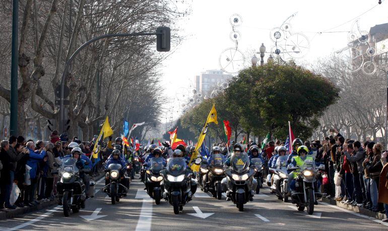 Desfile de motoristas por el Paseo de Zorrilla en ediciones pasadas de Pingüinos