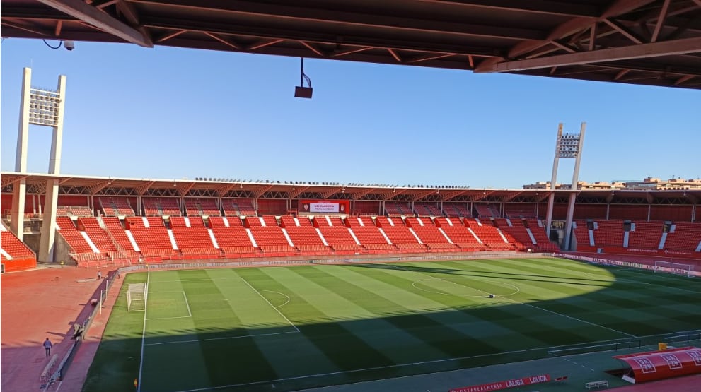 El Estadio Mediterráneo no termina de llenarse y se acerca la fase decisiva de la temporada en Segunda División.