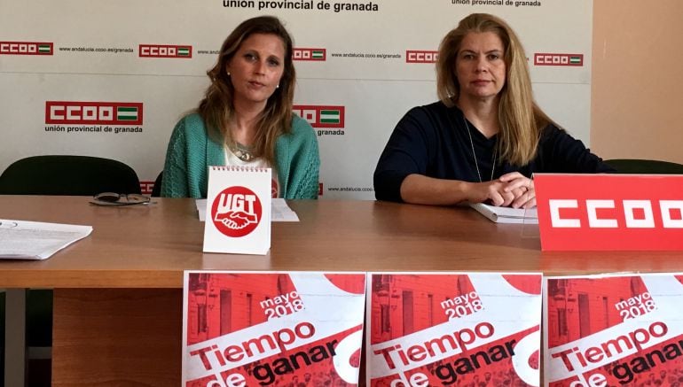 Las delegadas comarcales de la costa, Elvira Rodriguez, de UGT y Pilar Hidalgo, de CCOO presentan la manifestación del Primero de Mayo en Motril