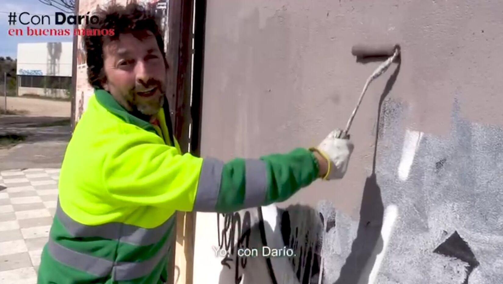 En el vídeo aparecen, entre otros ciudadanos, algunos trabajadores municipales