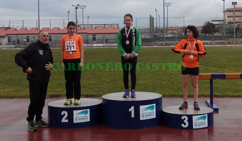 Atletas del Club Carbonero Castro.