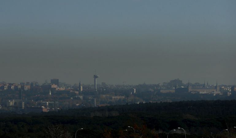 Vista de la capa de contaminación que cubre la ciudad de Madrid