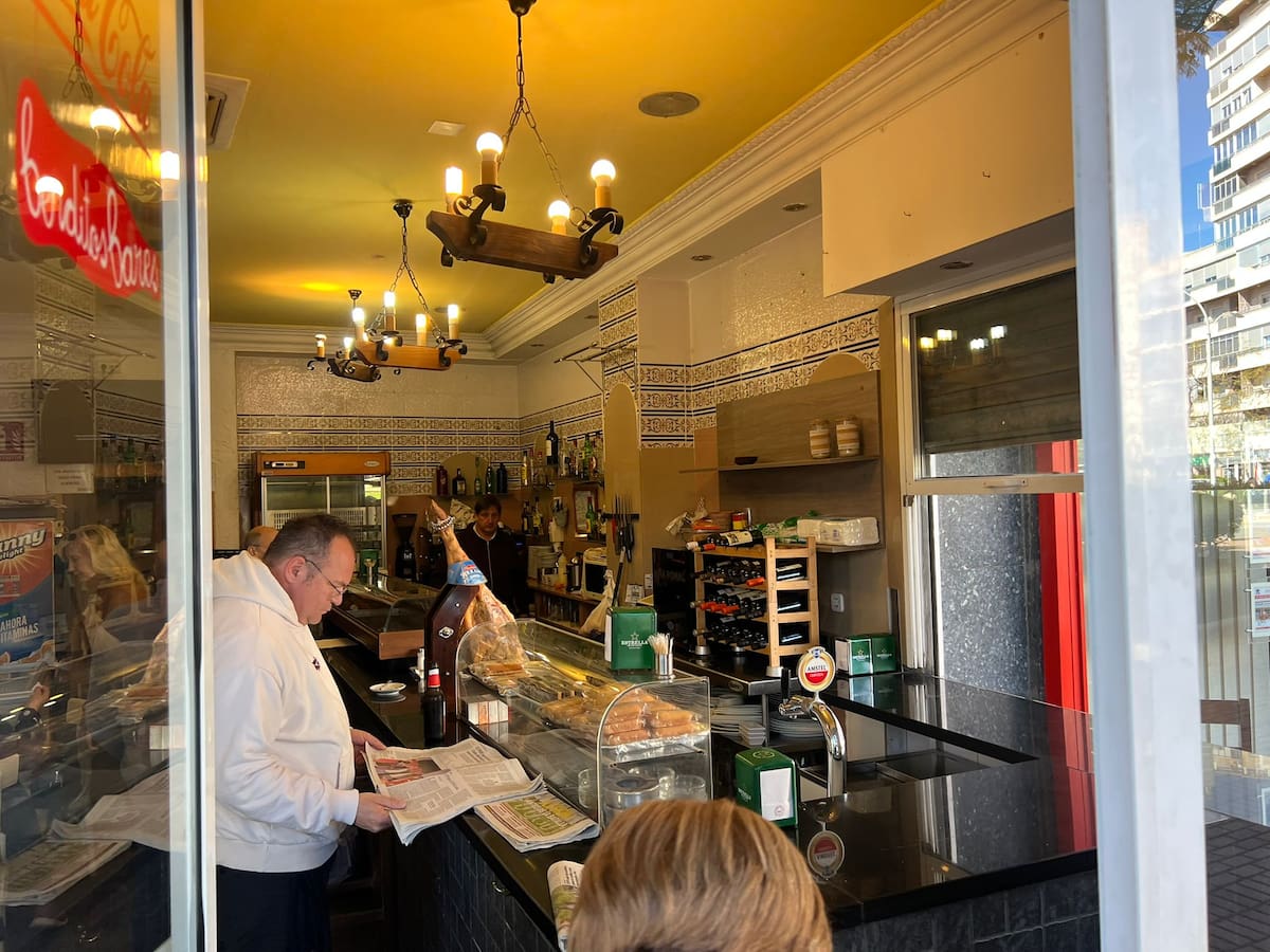 Jesús confiesa que nunca había vivido un invierno tan amargo en sus 30 años al frente del negocio en Cartagena