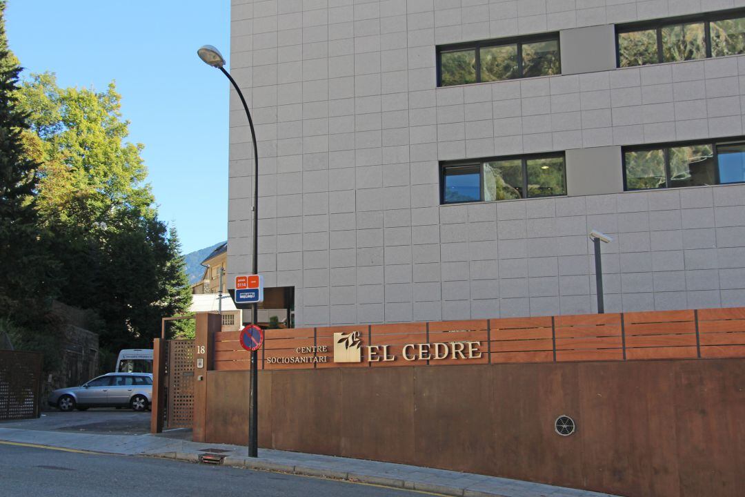 Façana del centre sociosanitari El Cedre on s'han detectat aquest dimecres dos nous residents positius de Covid19 asimptomàtics.