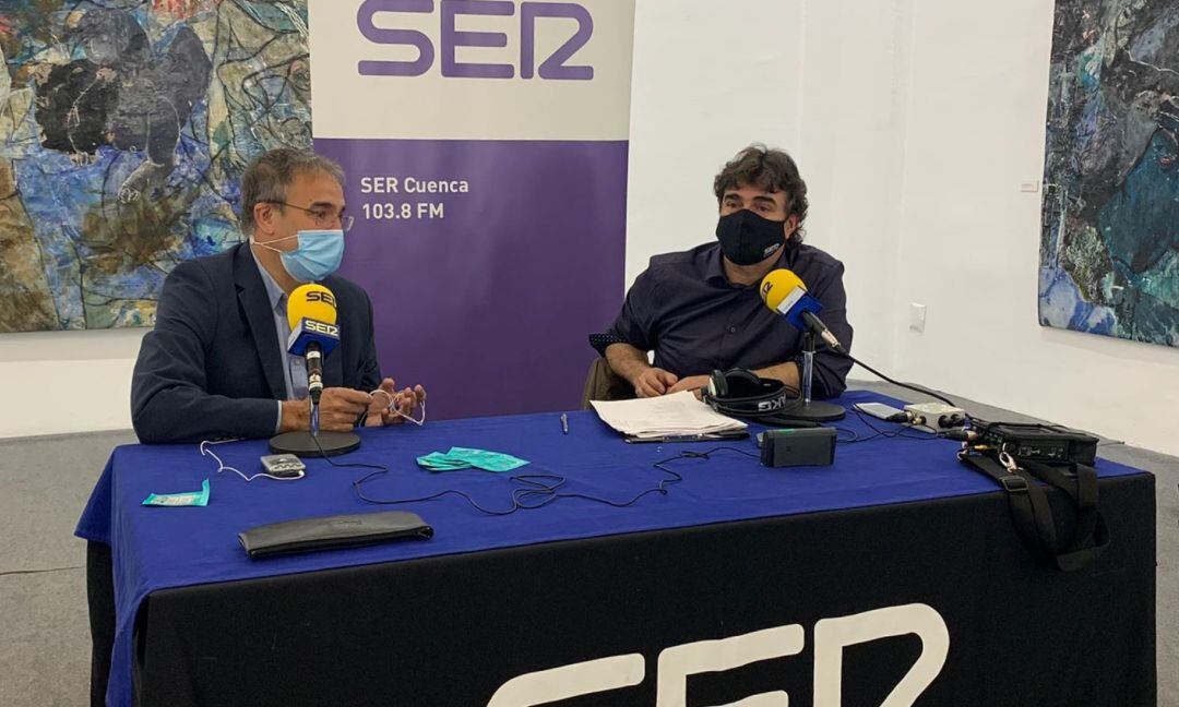 Jesús Carrascosa, director de la FAP, y Paco Auñón, director del programa Hoy por Hoy Cuenca.