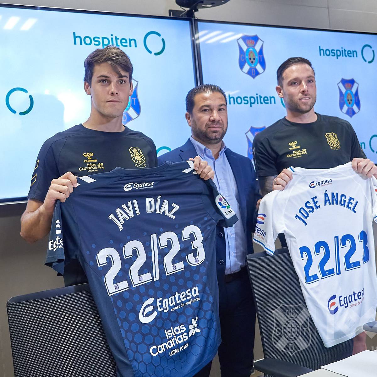 El Tenerife ha firmado a una decena de nuevos jugadores en este mercado de fichajes.