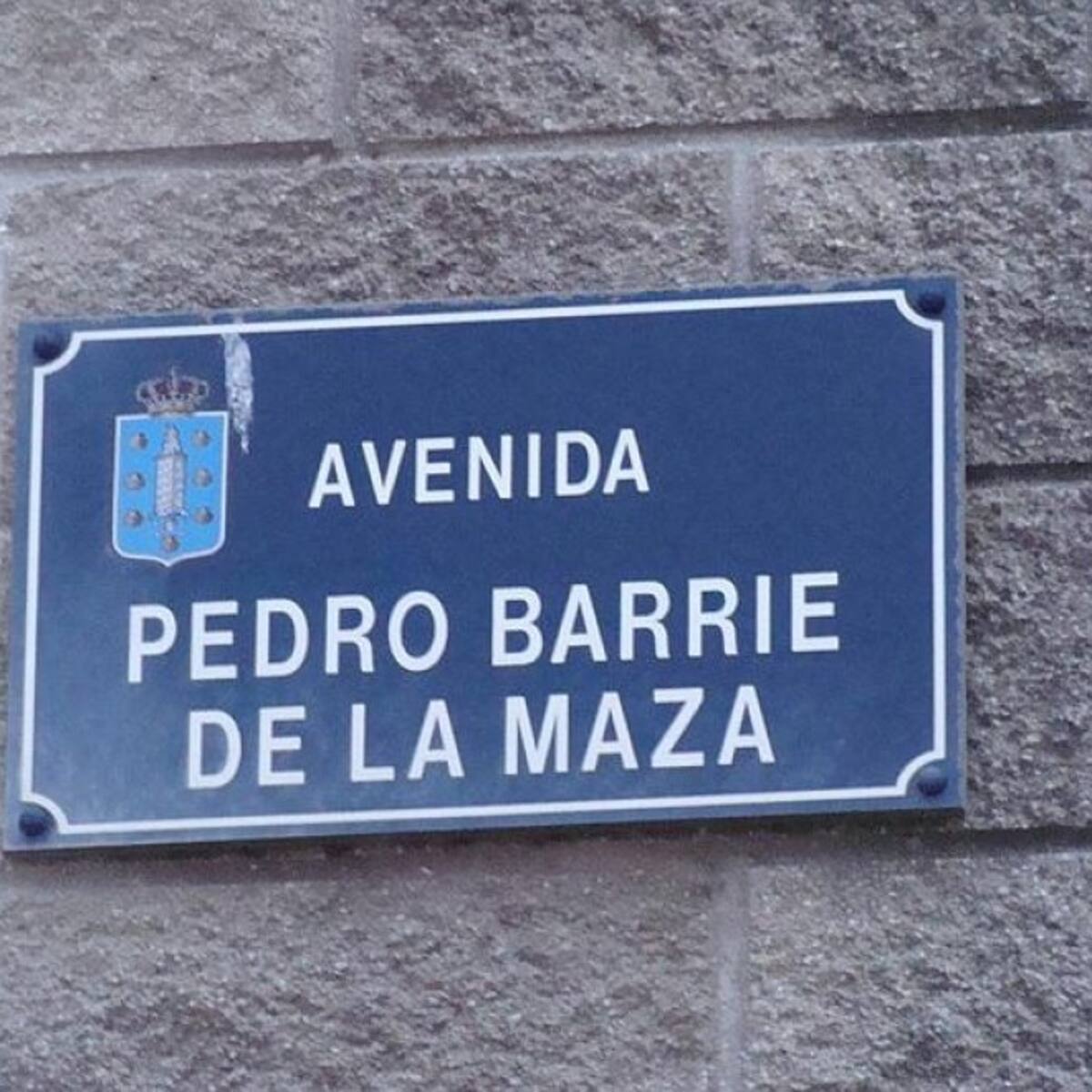 A Coruña mantiene 141 símbolos franquistas que vulneran la ley según la Agrupación Alexandre Bóveda