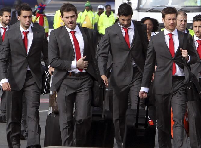 Los jugadores de España en el aeropuerto de Johannesburgo, Sudáfrica