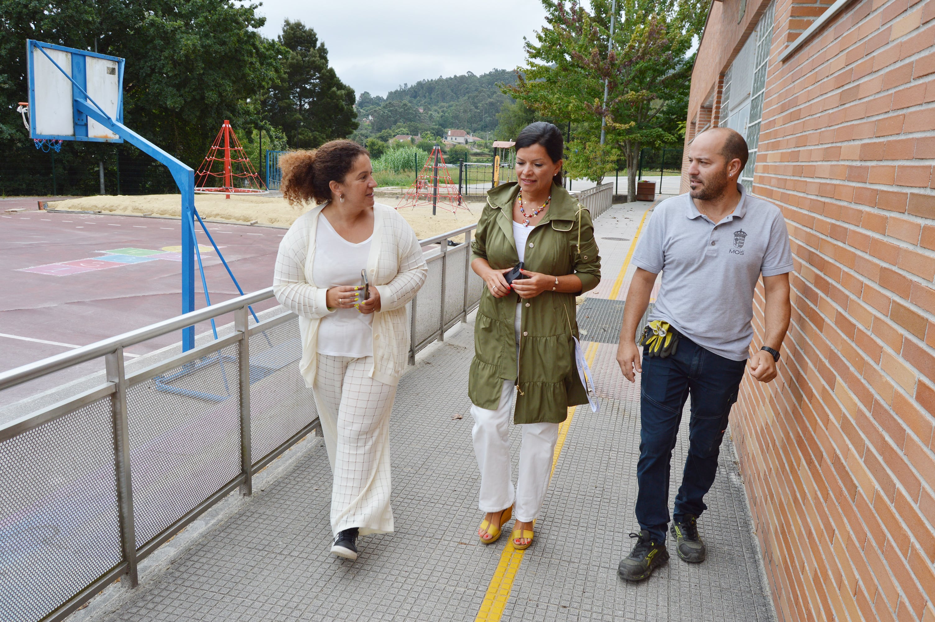 Nidia Arévalo visita los centros escolares