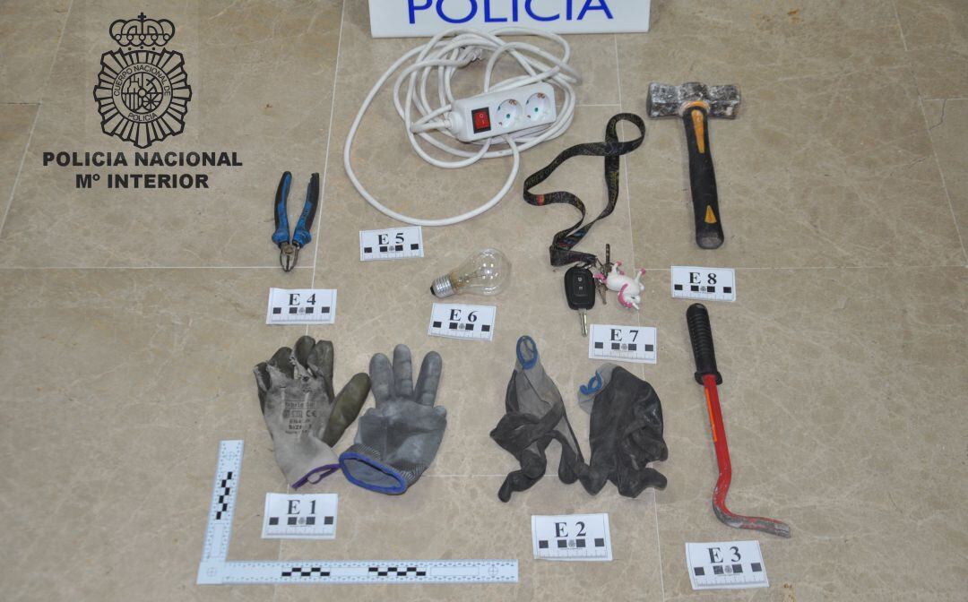 Efectos intervenidos por la Policía Nacional de Valdepeñas 
