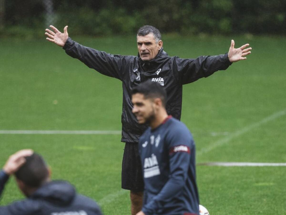 Mendilibar trabaja sin los internacionales