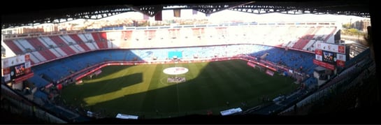 El estadio del Atlético de Madrid alberga el partido entre Athletic Club y Barcelona. | <a href=&quot;http://goo.gl/gwQCL&quot;><b>Más deportes en Cadenaser.com |</b></a><a href=&quot;http://goo.gl/Mszhq&quot;> Fútbol |</a><a href=&quot;http://goo.gl/NhT9V&quot;> Baloncesto |</a><a hr