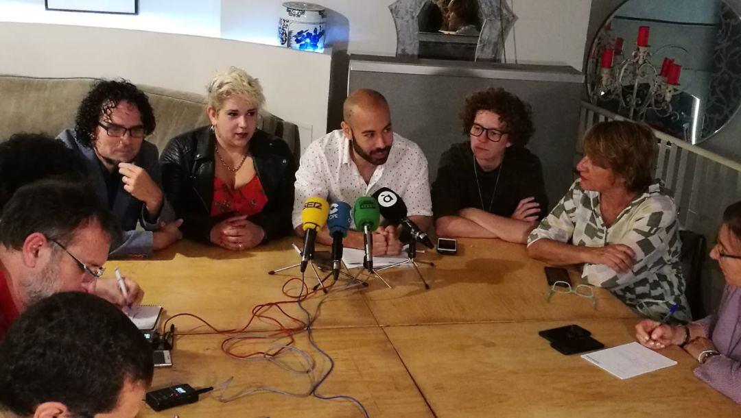 Daniel Simón, Vanessa Romero, Xavi López, Marisol Moreno y Llum Quiñosero