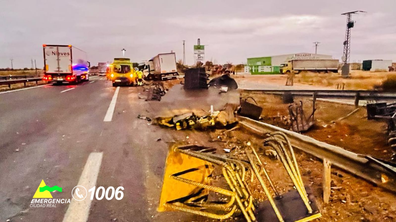 Imagen del accidente de tráfico en la Autovía A-4, a la altura de Manzanares (Ciudad Real)