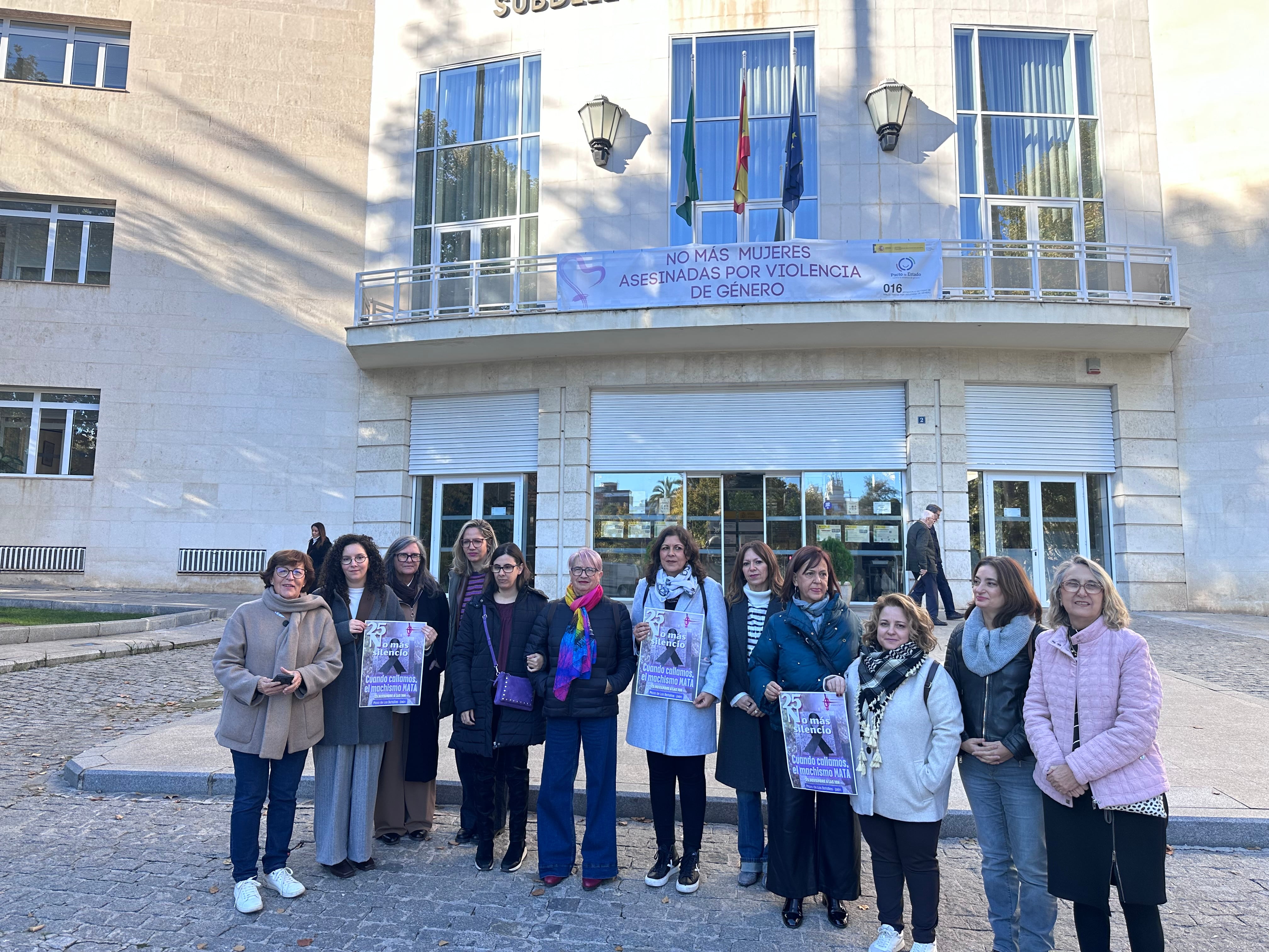 La Comisión por la Igualdad y contra la Violencia de Género celebrará el acto central del 25N el próximo martes, a las seis de la tarde, en la Plaza de las Batallas