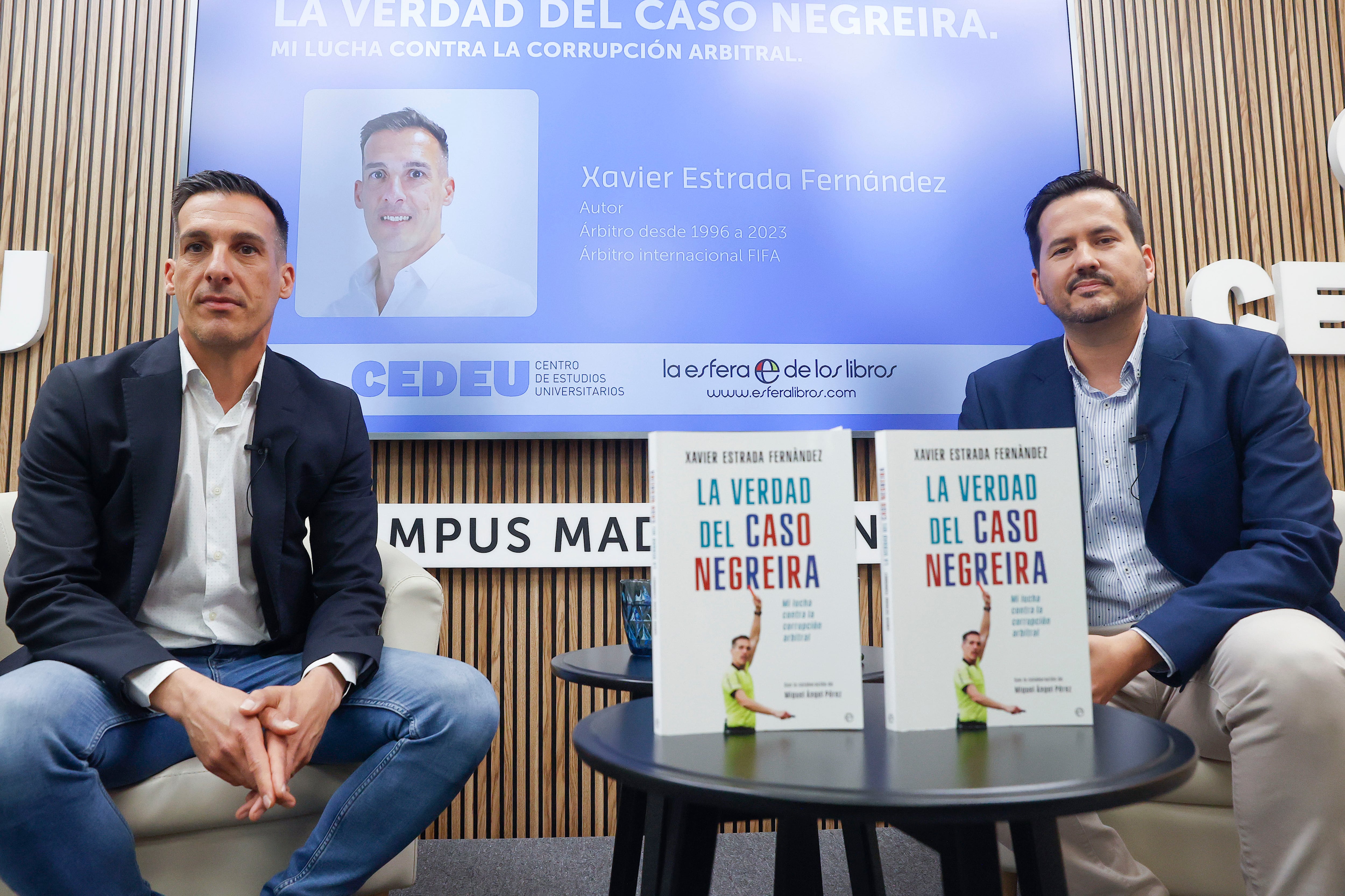 MADRID, 16/04/2024.- El excolegiado Xavier Estrada Fernández (i) y el periodista Miguel Ángel Pérez presentan el libro &#039;La verdad del caso Negreira. Mi lucha contra la corrupción arbitral&#039;, este martes en Madrid. EFE/ J P Gandul
