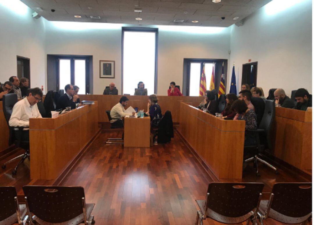Imagen del pleno del Ayuntamiento de Ibiza
