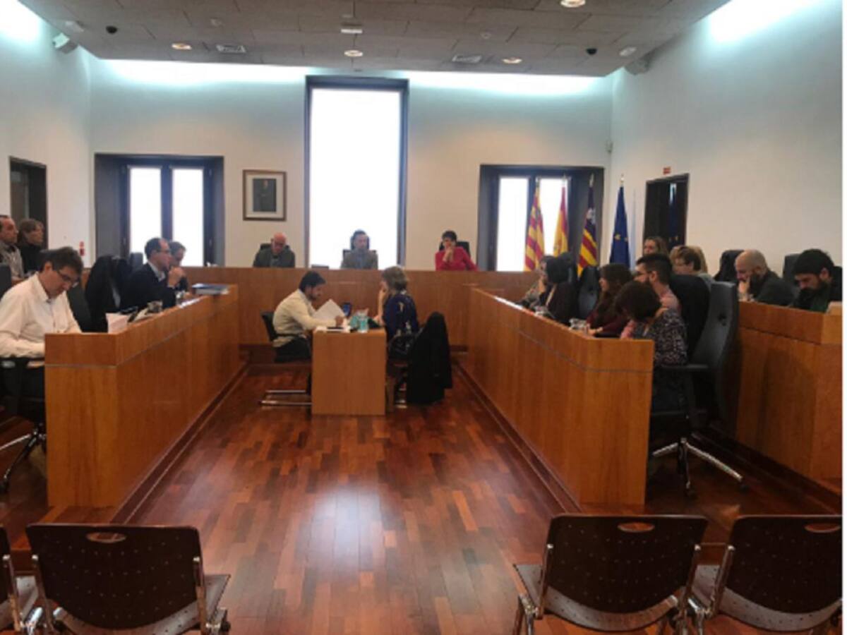 El Ayuntamiento de Ibiza aprueba los presupuestos de 2019 con un solo voto en contra