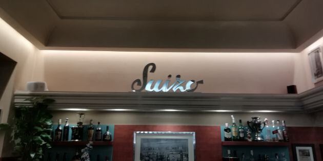 Interior del Bar Suizo