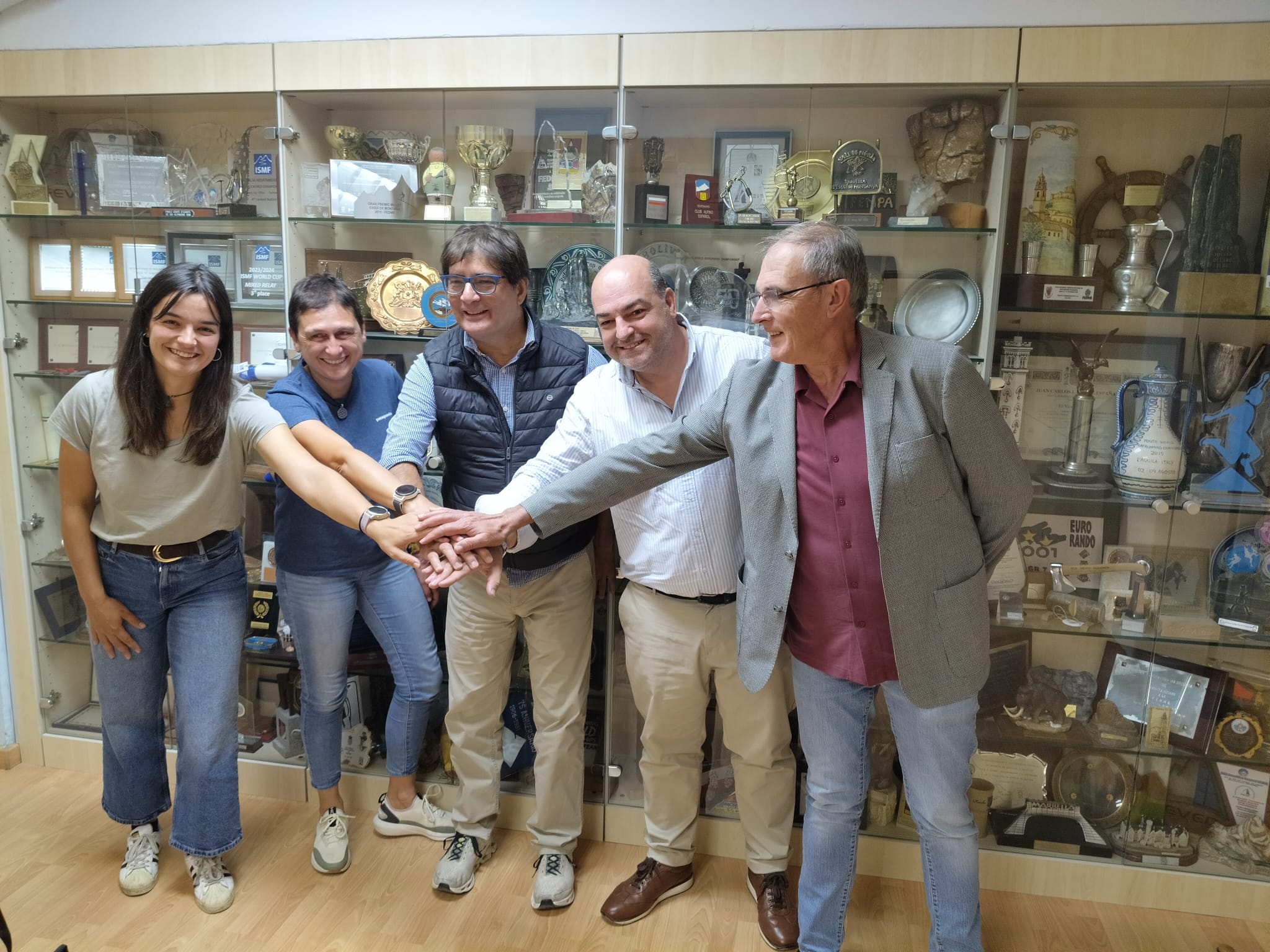 Momento del encuentro y acuerdo de los presidentes