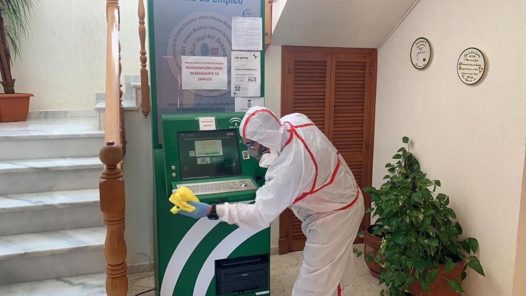 Labores de desinfección contra la pandemia