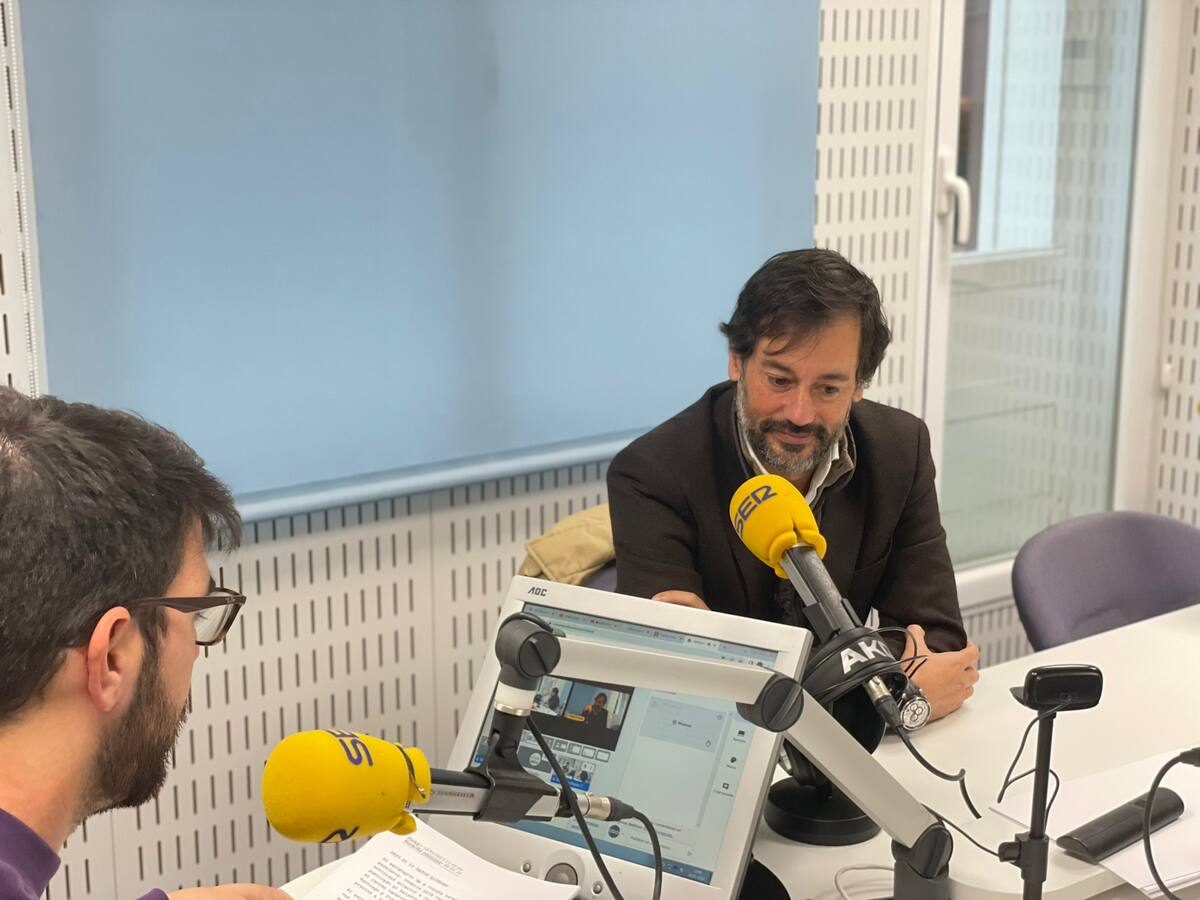 El director de Alvedro fija el objetivo del aeropuerto en consolidar el millón de pasajeros y seguir creciendo