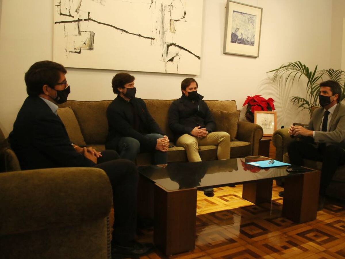 El presidente de la Diputación de Alicante, Carlos Mazón, destaca el músculo de la hostelería de Elche