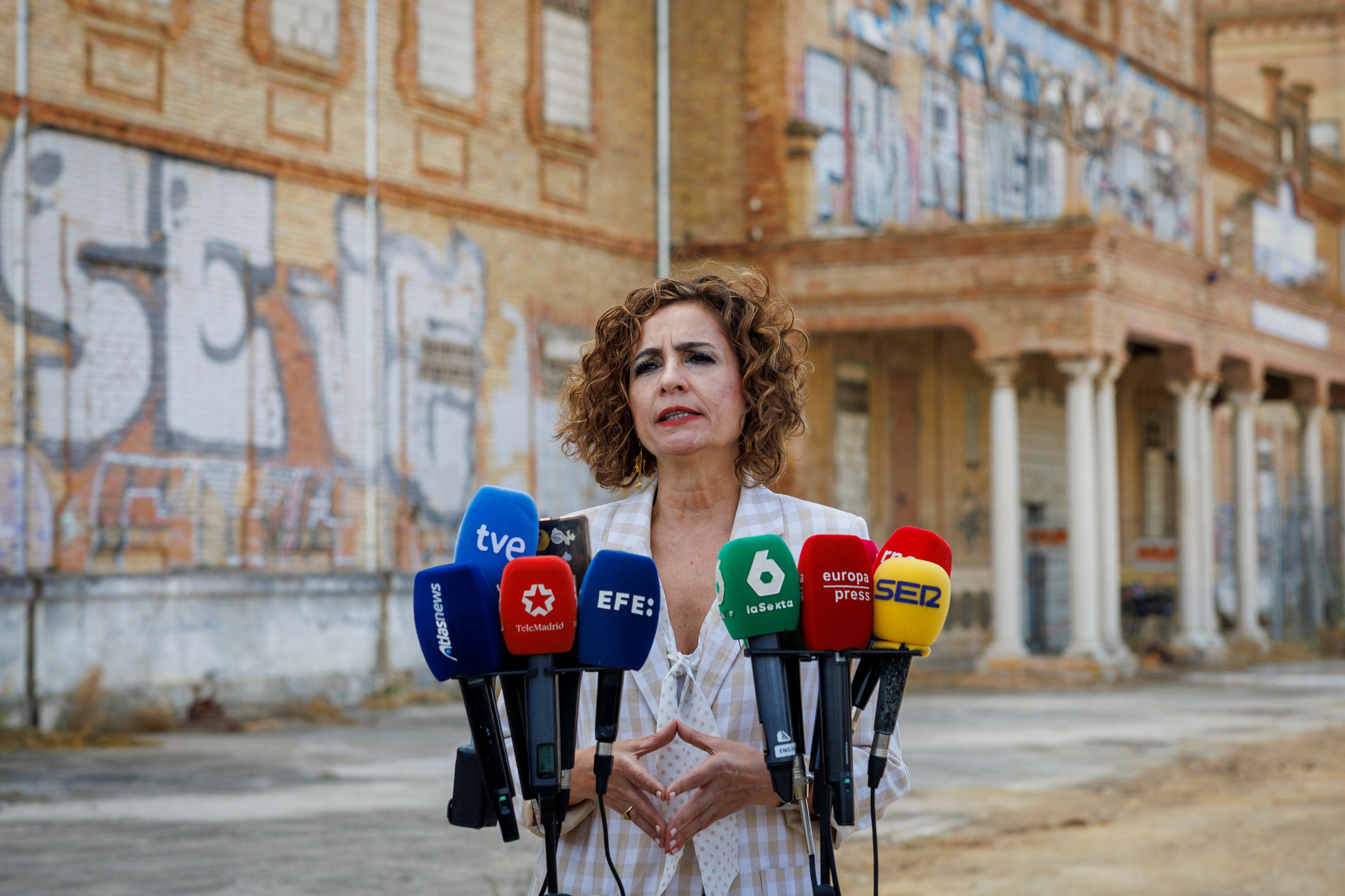 Montero promete que la financiación singular para Cataluña no perjudicará a otras comunidades autónomas