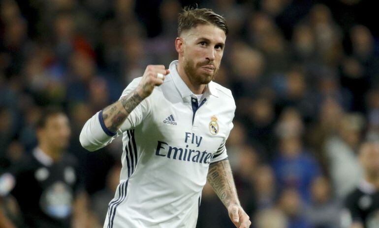 El defensa del Real Madrid Sergio Ramos celebra su gol