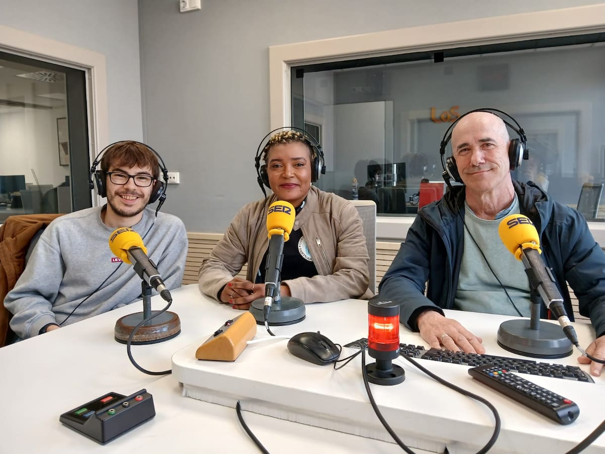 Martín Pinillos, director de coro: "Hemos creado un coro multicultural en el barrio de San Ignacio para crear comunidad"