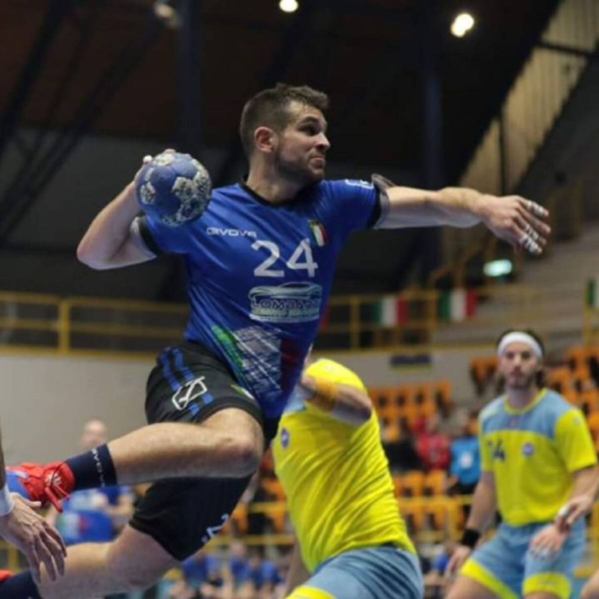 Stabellini, un internacional italiano para la primera línea