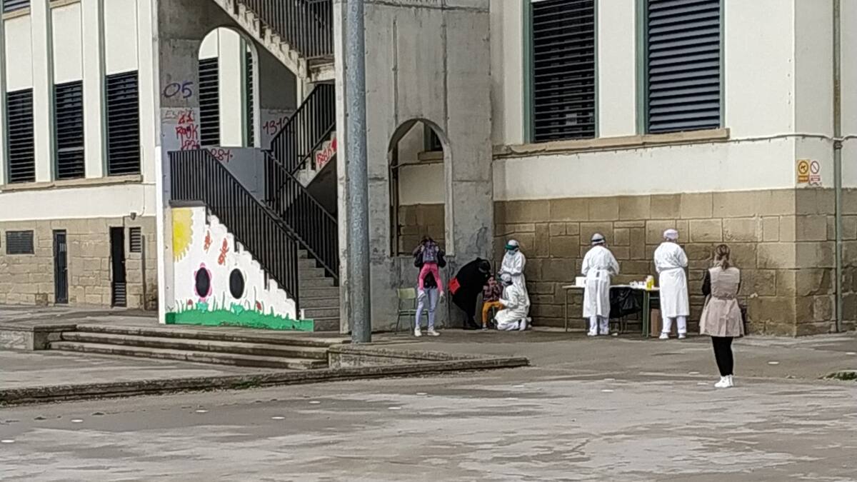 Realizado un centenar de pruebas PCR en el colegio de Graus