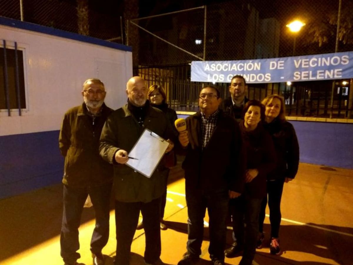 Selene, con la vista puesta en el cielo y en las azoteas