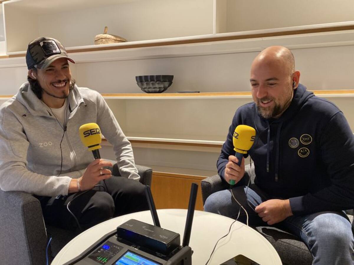 Edinson Cavani: "Si me sancionan a mí por golpear al VAR después del partido de Ghana, al árbitro tienen que meterlo preso "