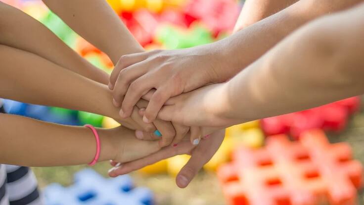 Natalia Pérez, concejala de Festejos del Ayuntamiento de Paracuellos de Jarama, sobre el Día de la Infancia