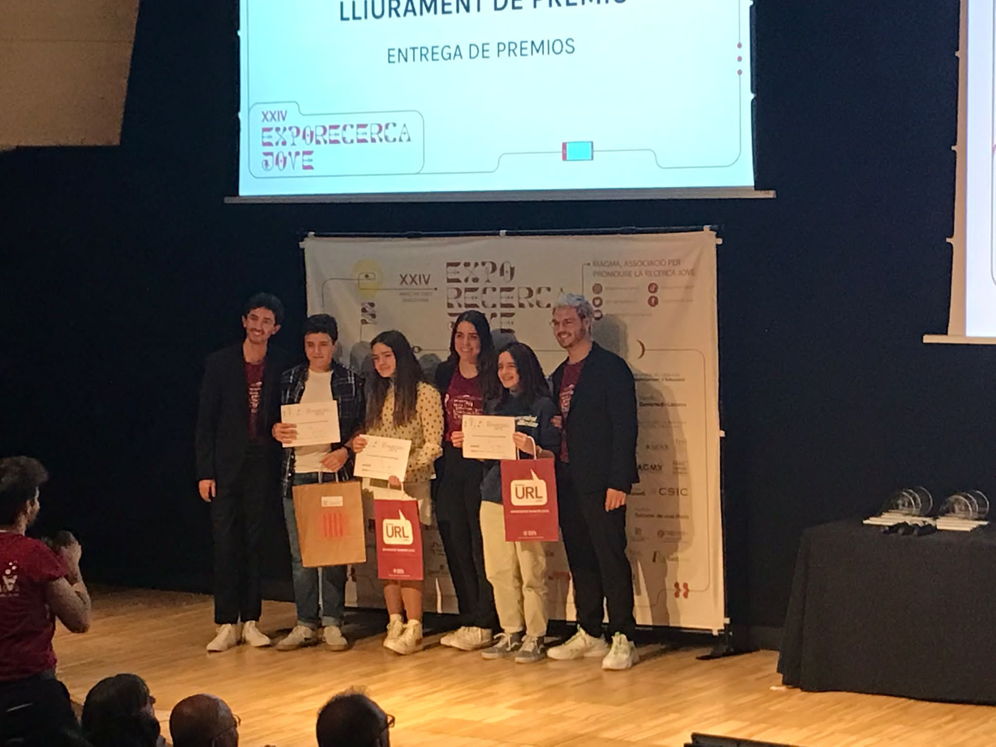 9 alumnos-as de Lauaxeta Ikastola obtienen 7 premios en la feria de ciencias Exporecerca